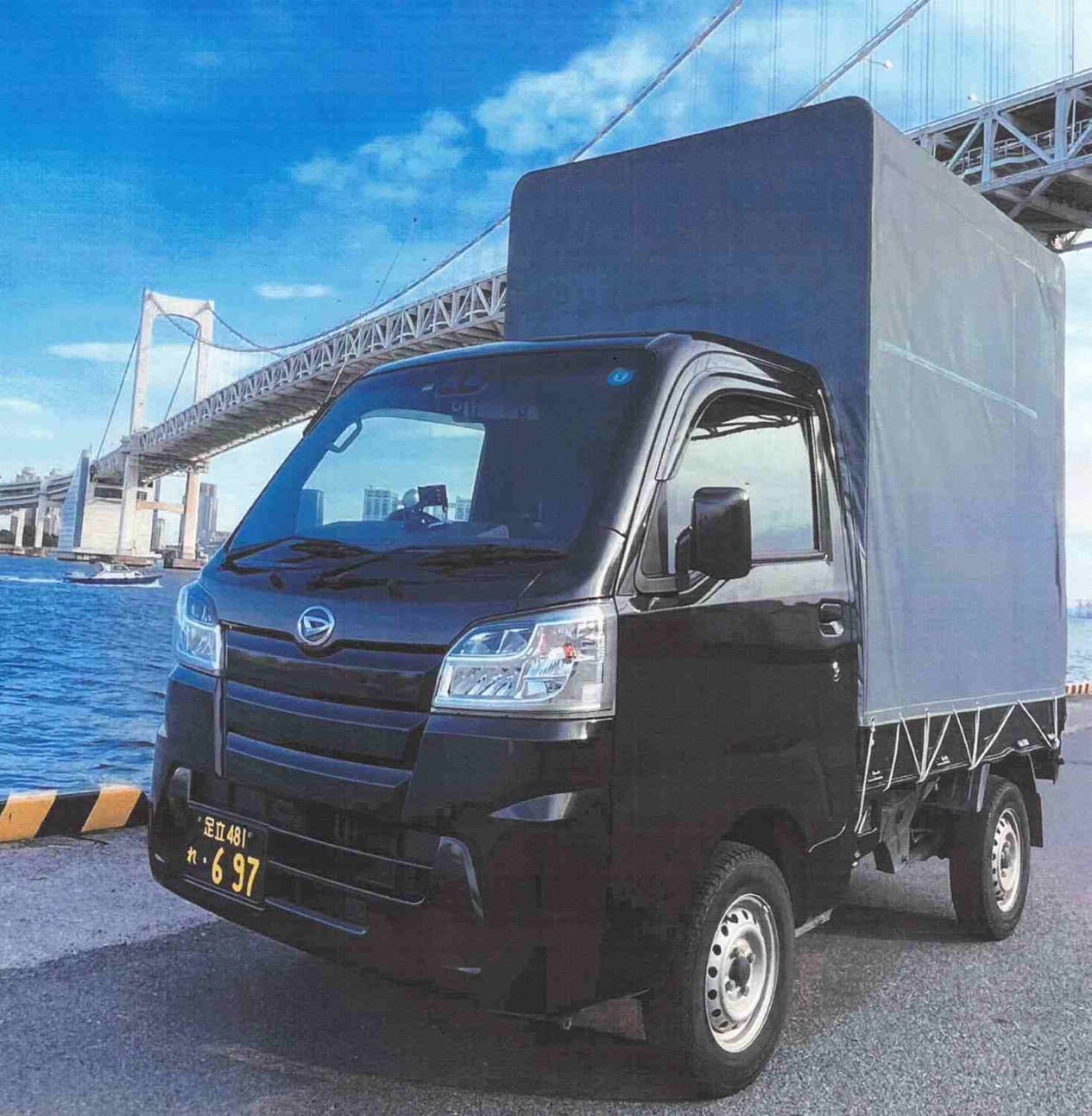 4Breeze ブランドの配送トラック